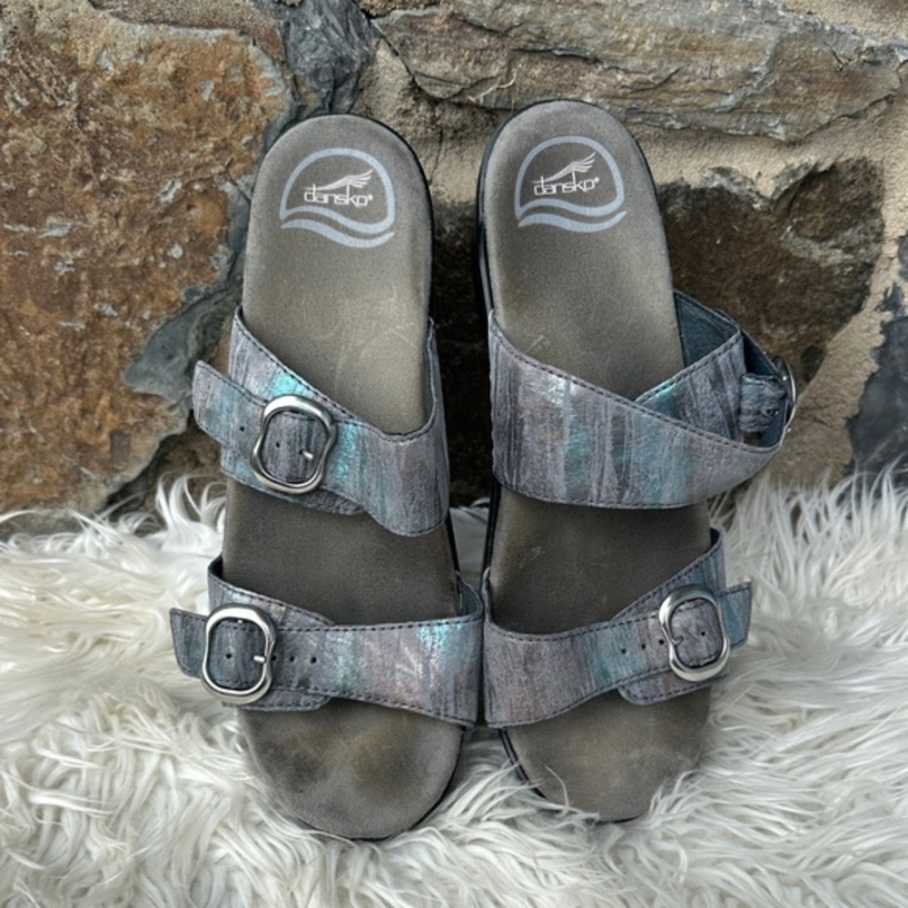 Dankso 'Sophie' Buckled Slip On Wedge Sandals in Iridescent Gunmetal Size 40